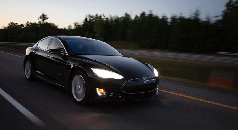 Tesla Cuts Model S and Model X Prices in the US by Up to 9%